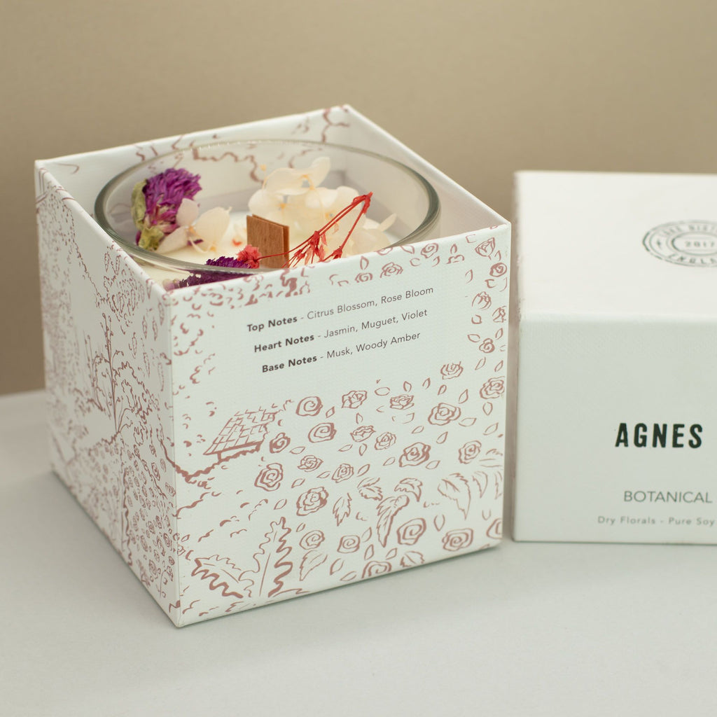 Vela de cera de soja botánica Agnes + Cat - Roses of Sawrey